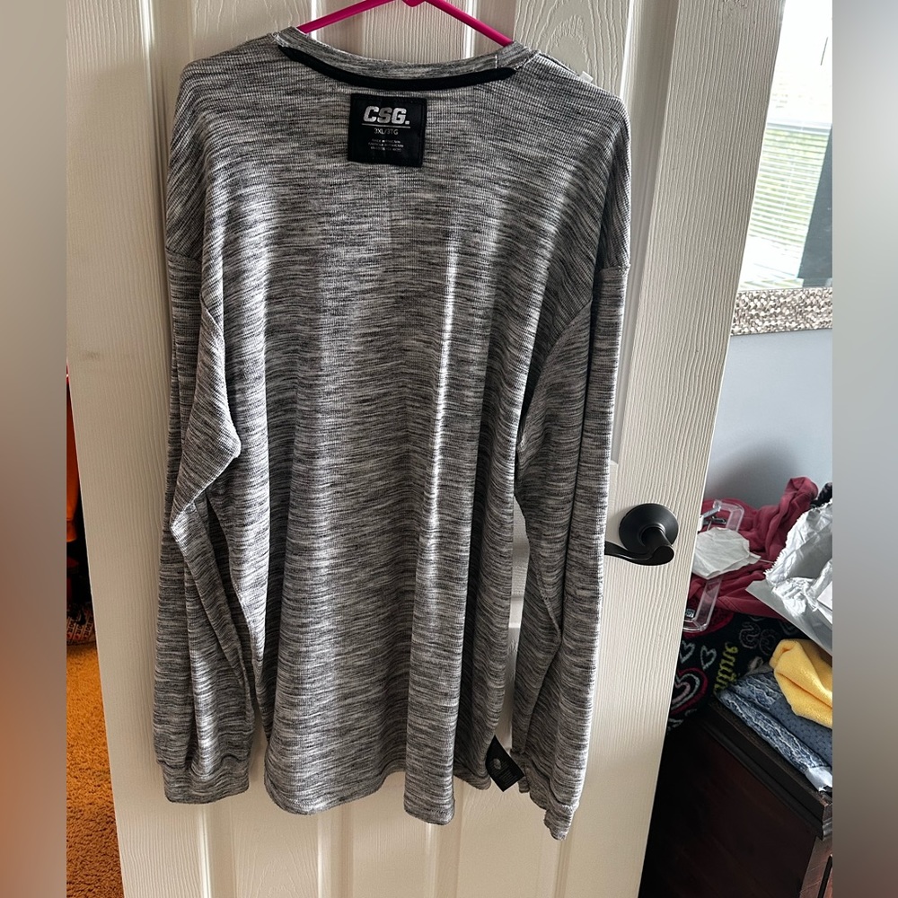 Long, tee shirt, gray, and white